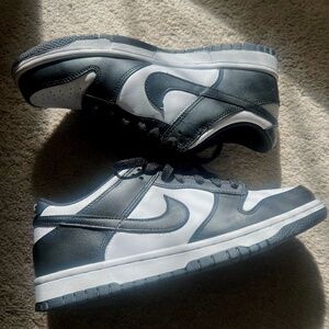 Nike Woman Panda Dunks
